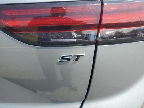 Gray 2023 Buick Envision Essence