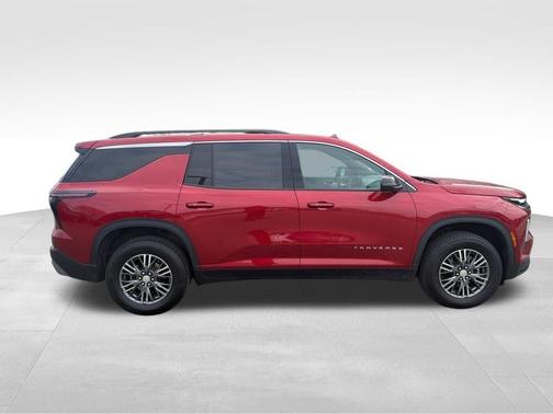 Red 2025 Chevrolet Traverse LT