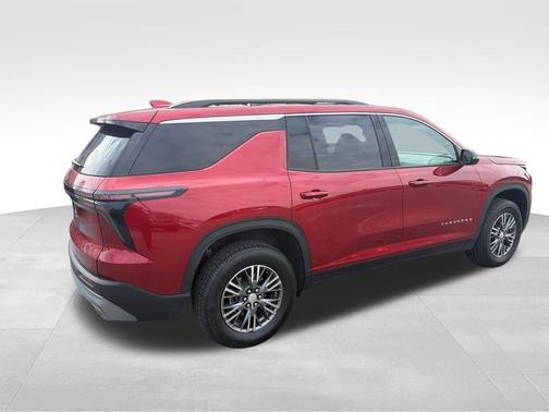 Red 2025 Chevrolet Traverse LT