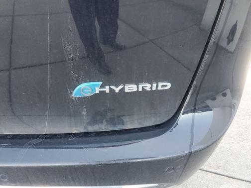 Black 2024 Chrysler Pacifica Hybrid Select