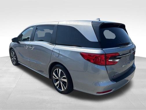 Silver 2023 Honda Odyssey Touring