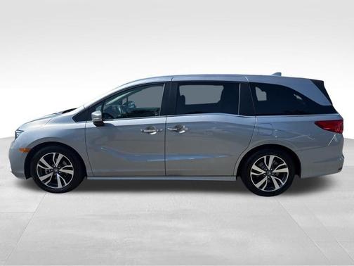 Silver 2023 Honda Odyssey Touring