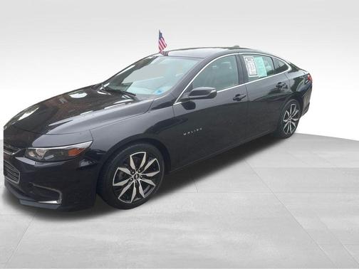 Black 2018 Chevrolet Malibu LT
