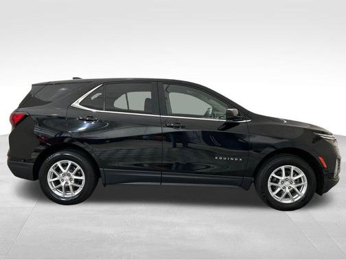 Black 2022 Chevrolet Equinox 1LT