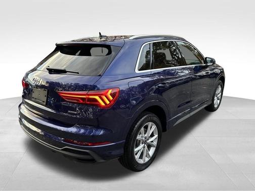 2025 Audi Q3 45 S line Premium