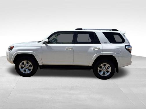 White 2019 Toyota 4Runner SR5 Premium