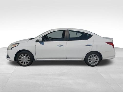 Fresh Powder 2015 Nissan Versa 1.6 SV