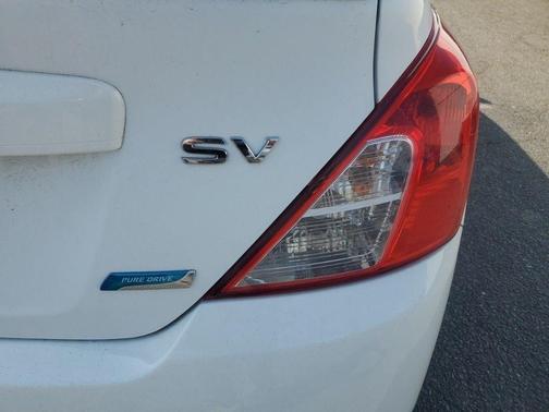 Fresh Powder 2015 Nissan Versa 1.6 SV