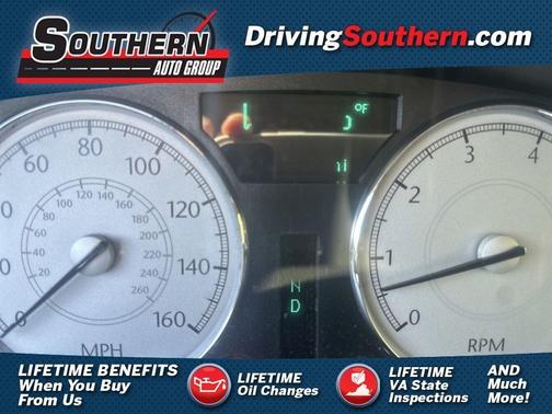 White 2006 Chrysler 300C Base