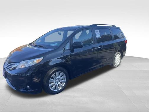 2017 Toyota Sienna XLE