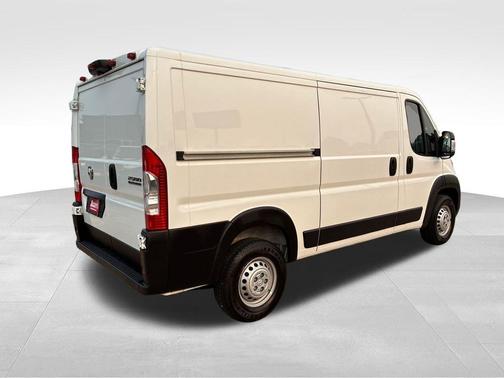 White 2025 RAM ProMaster 2500 Base