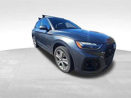 2025 Audi Q5 45 S line quattro Premium