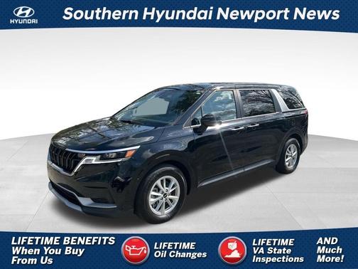 2024 Kia Carnival LX