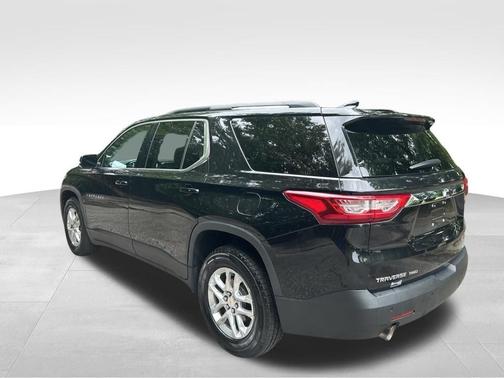 Black 2019 Chevrolet Traverse LT Cloth