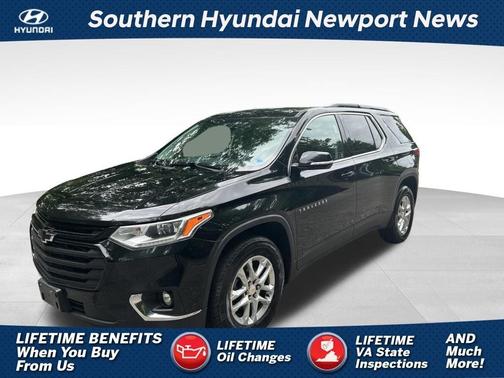 Black 2019 Chevrolet Traverse LT Cloth
