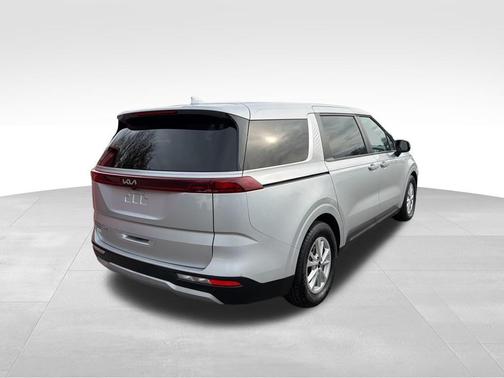 2022 Kia Carnival LXS