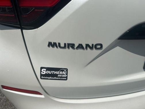 White 2024 Nissan Murano SV