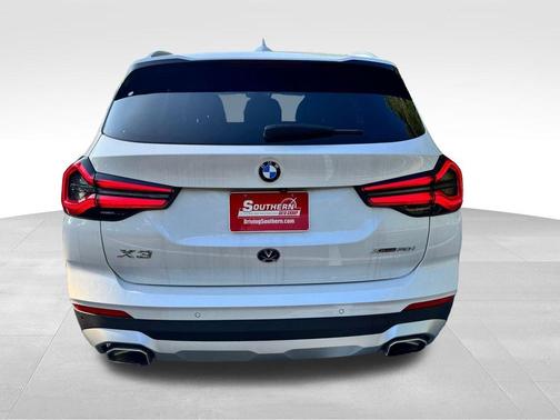 White 2022 BMW X3 xDrive30i