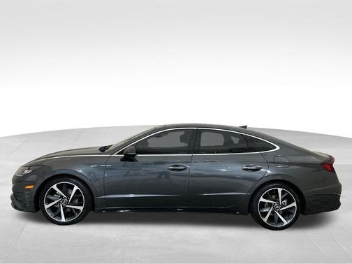 Gray 2022 Hyundai SONATA SEL Plus