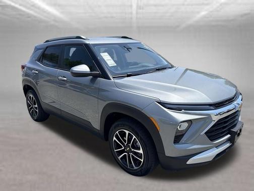 Gray 2025 Chevrolet Trailblazer LT