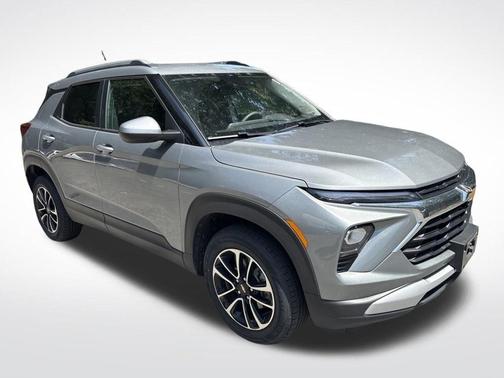 Gray 2025 Chevrolet Trailblazer LT