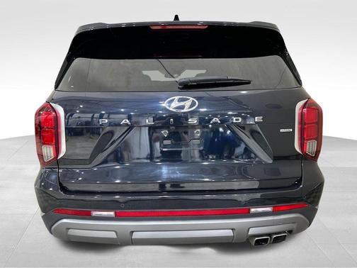 White 2024 Hyundai PALISADE Limited