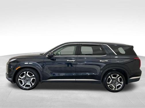 White 2024 Hyundai PALISADE Limited