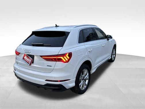 2025 Audi Q3 45 S line Premium