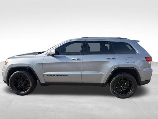 Silver 2021 Jeep Grand Cherokee Laredo E