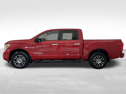 2021 Nissan Titan SV
