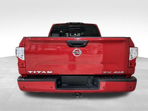 2021 Nissan Titan SV