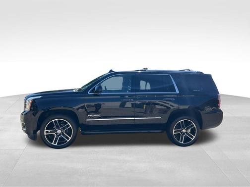 Black 2016 GMC Yukon Denali