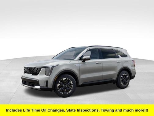 White 2026 Kia Sorento S