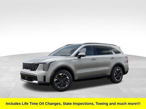 White 2026 Kia Sorento S