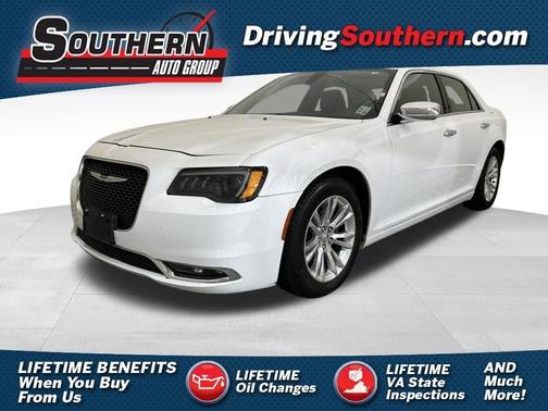 2017 Chrysler 300C Base