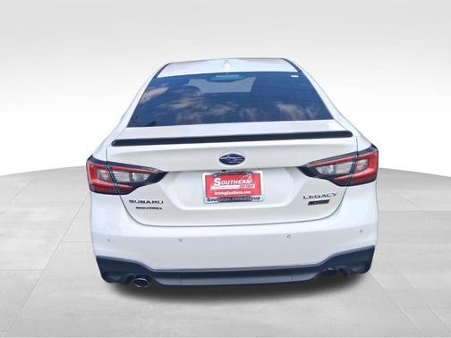Crystal White Pearl 2024 Subaru Legacy Sport