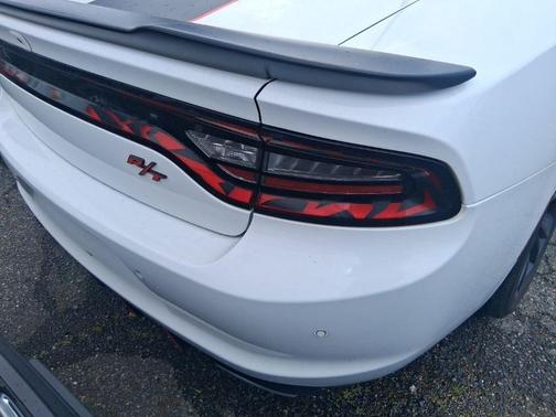 White 2017 Dodge Charger R/T