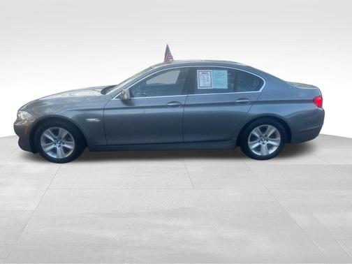 Gray 2011 BMW 528 i
