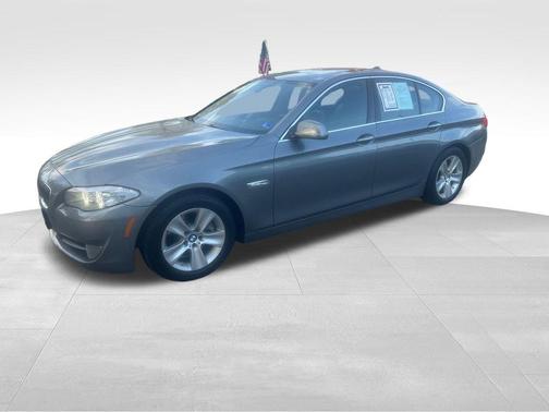 Gray 2011 BMW 528 i