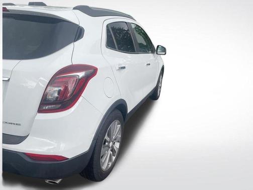 White 2020 Buick Encore Preferred