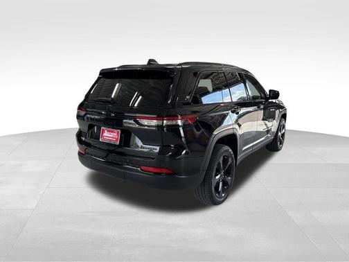 Black 2023 Jeep Grand Cherokee Limited