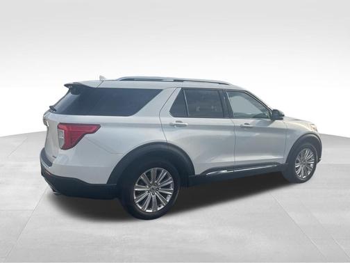 White 2023 Ford Explorer Limited