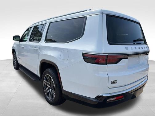 White 2024 Jeep Wagoneer L Series II