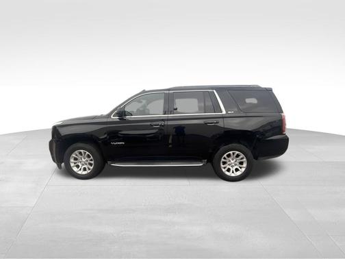 Black 2017 GMC Yukon SLT
