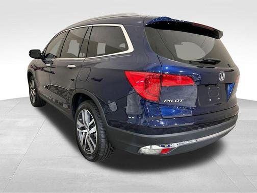 Blue 2018 Honda Pilot Touring