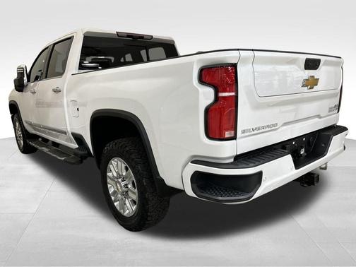 White 2025 Chevrolet Silverado 2500 High Country