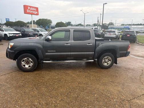 Gray 2013 Toyota Tacoma
