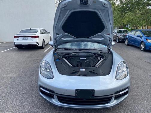 Silver 2018 Porsche Panamera 4