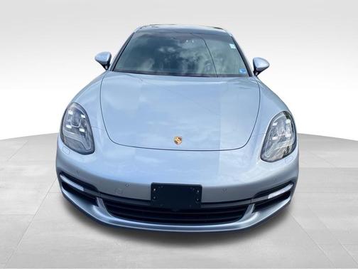 Silver 2018 Porsche Panamera 4