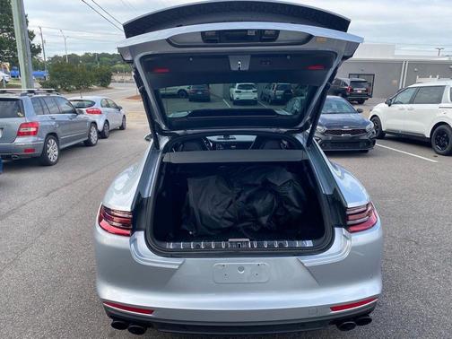 Silver 2018 Porsche Panamera 4